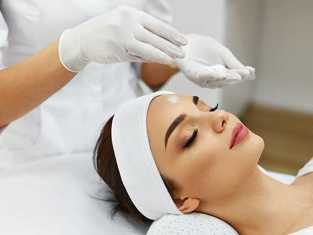 Dermatologische Kosmetik beim Hautarzt