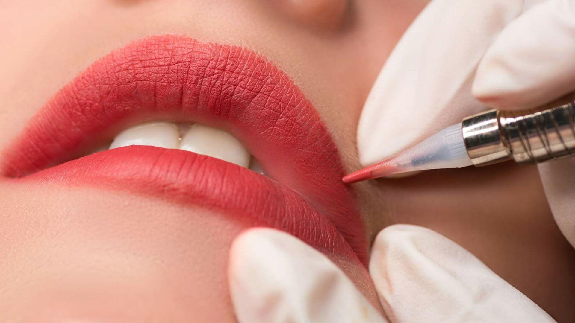 Permanent Make-up - Klassische Kosmetik